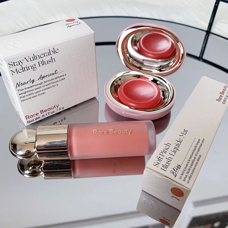 Rare Beauty Makeup Highlighter - Rare Beauty Liquid Blush With a